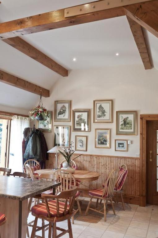 Little Red Rooster Rest Hotel United Kingdom Buitenkant foto